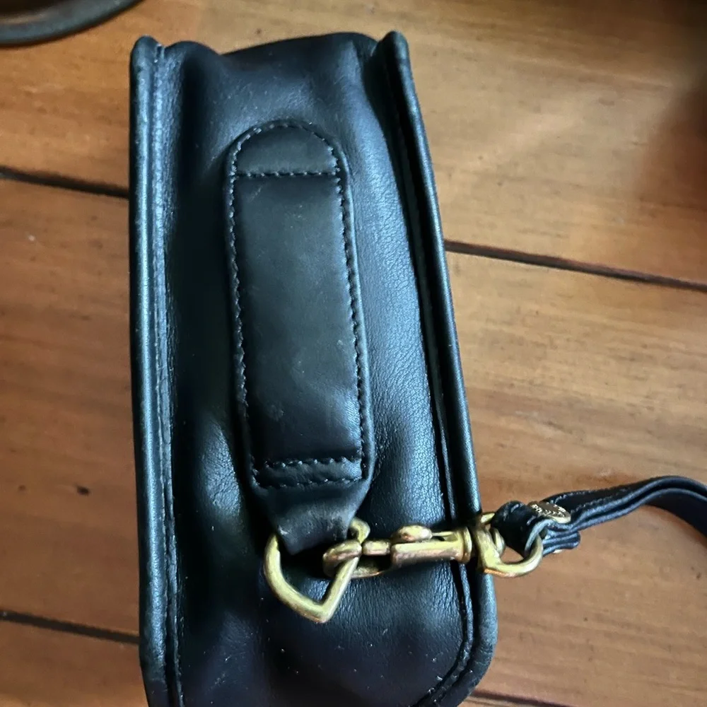 Coach Phone Case - GUC Vintage